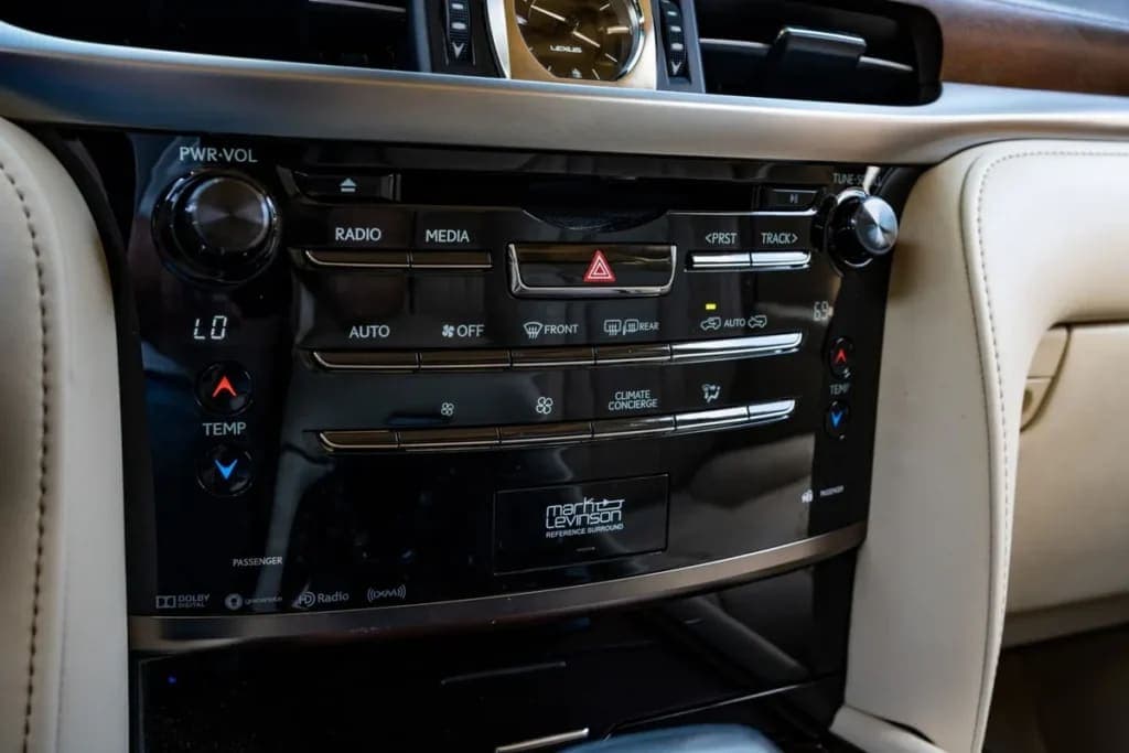 2017 Lexus LX570, view