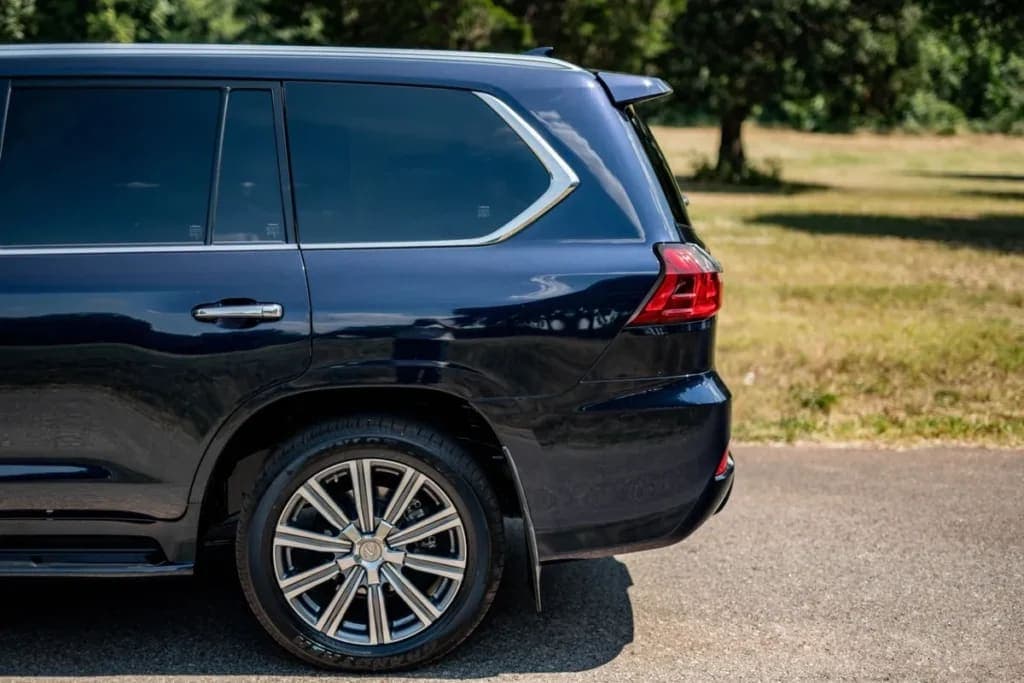 2017 Lexus LX570, view