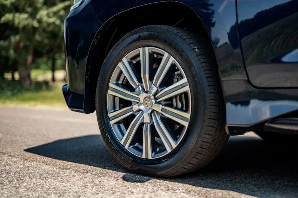 2017 Lexus LX570, view