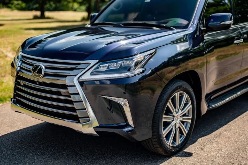 2017 Lexus LX570, view