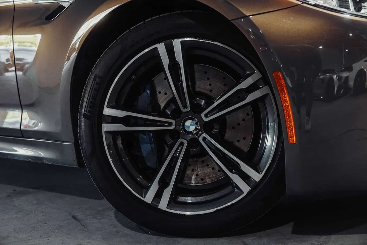 2018 BMW M5 SEDAN 4D, view