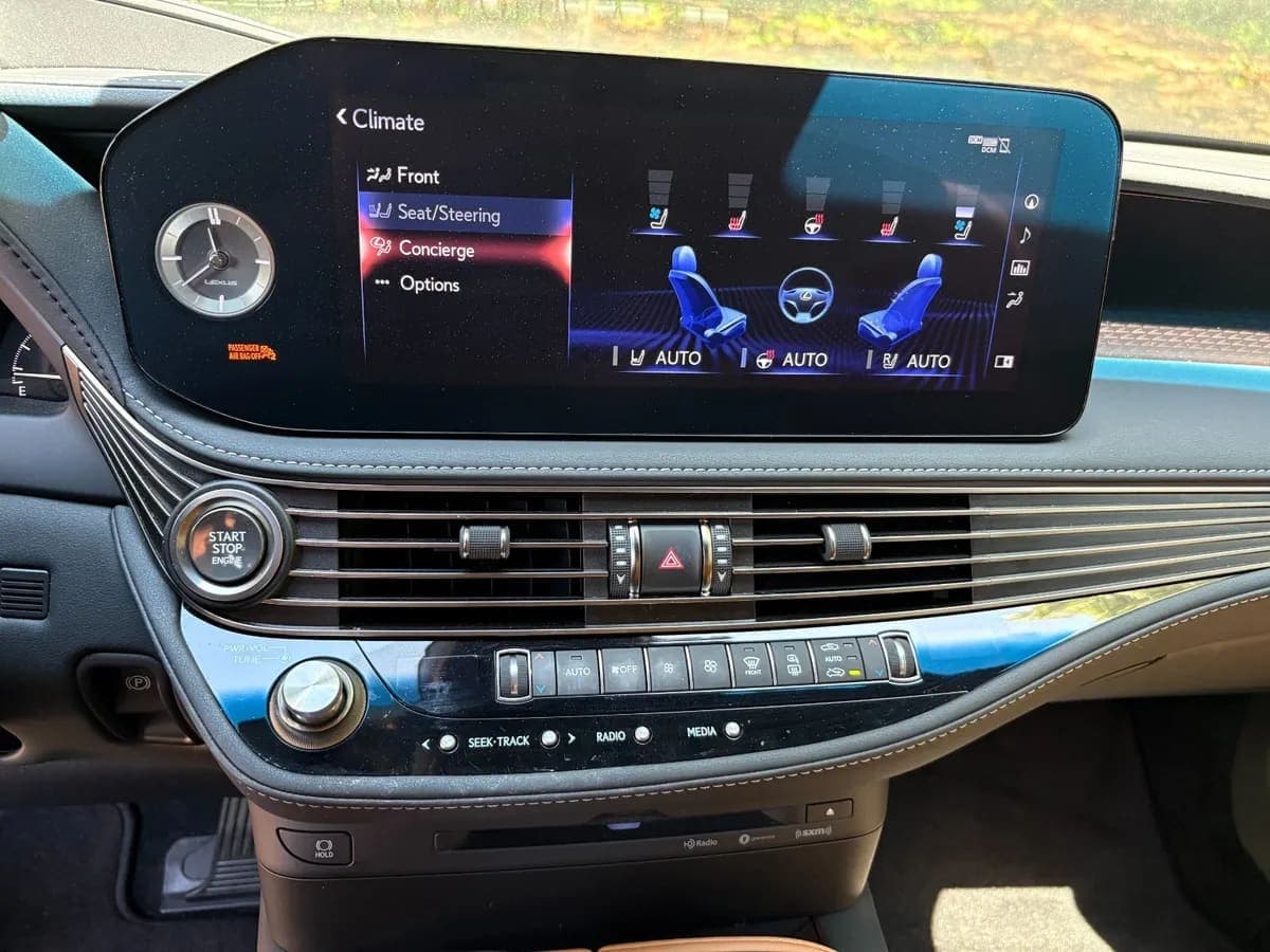2021 Lexus LS 500 BASE, view