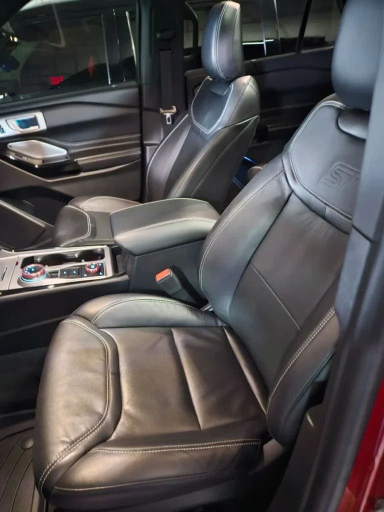 2023 Ford Explorer ST, view