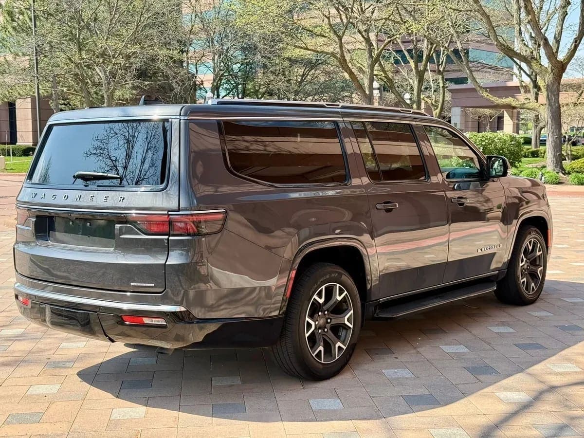 2024 Jeep Wagoneer L-Series III, view