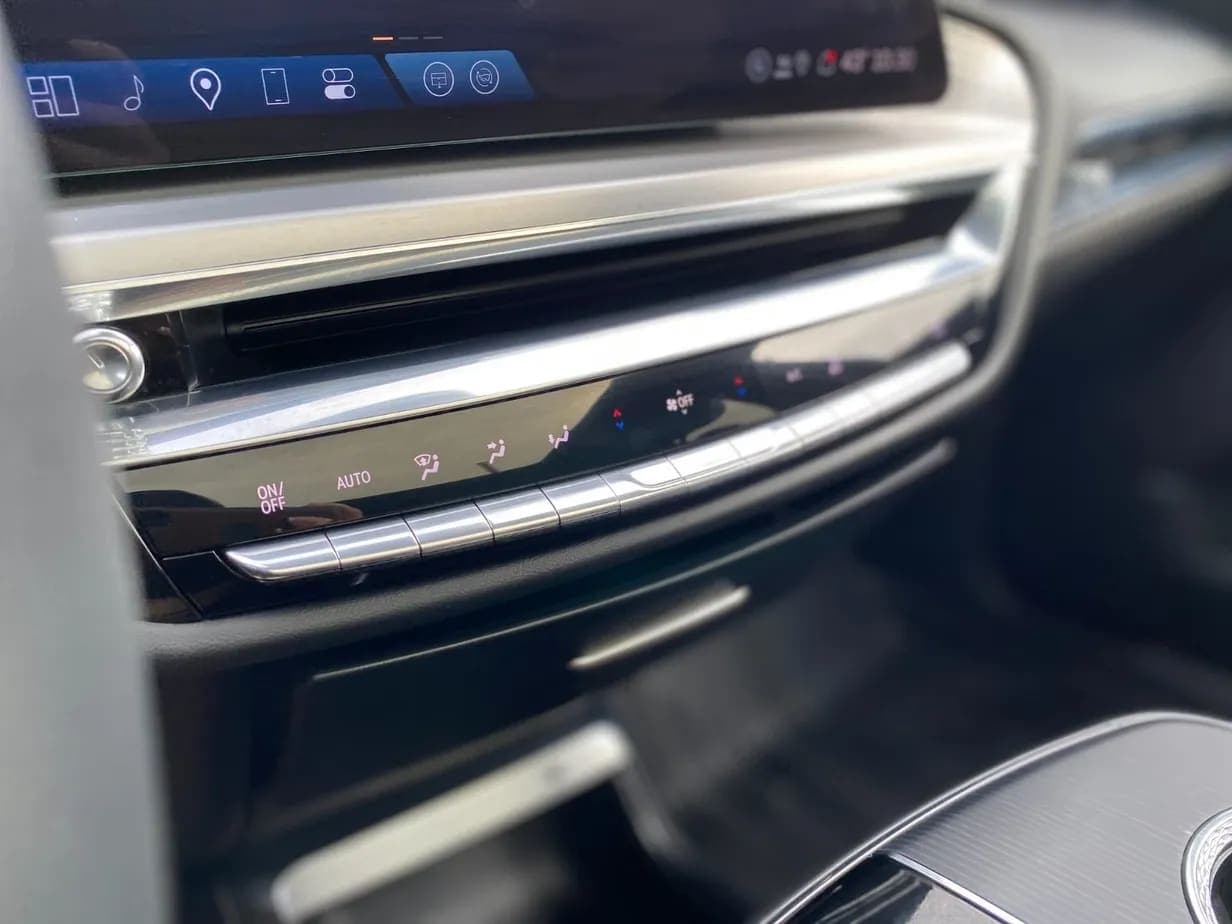 2025 Cadillac LYRIQ SPORT, view